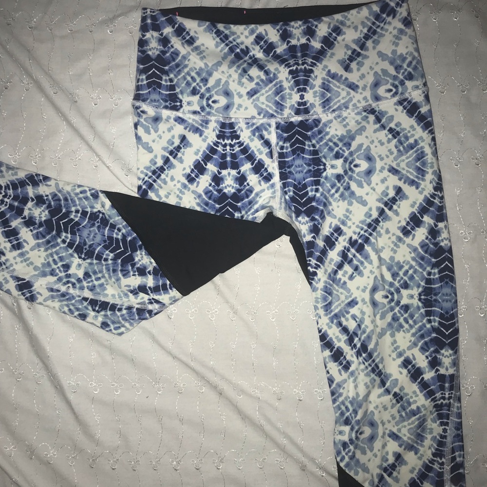 VICTORIA SECRET ATHLETIC LEGGINGS